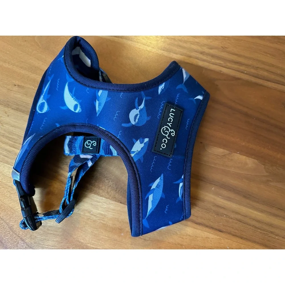 Lucy & Co. Reversible Dog‎ Harness Shark & Waves Print Blue Neoprene Size S**